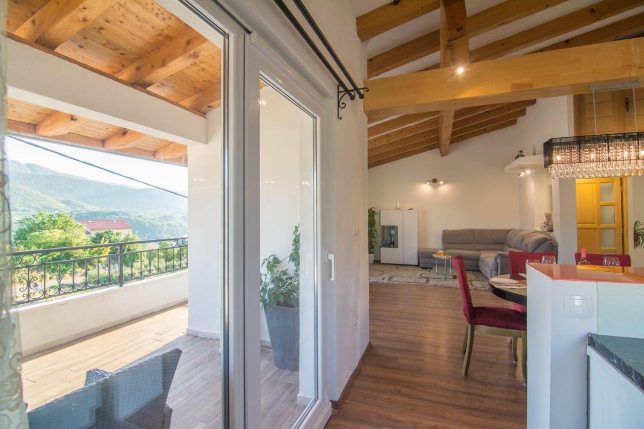 Village Holiday Apartman With Heated Pool Maslina Kostanje ภายนอก รูปภาพ